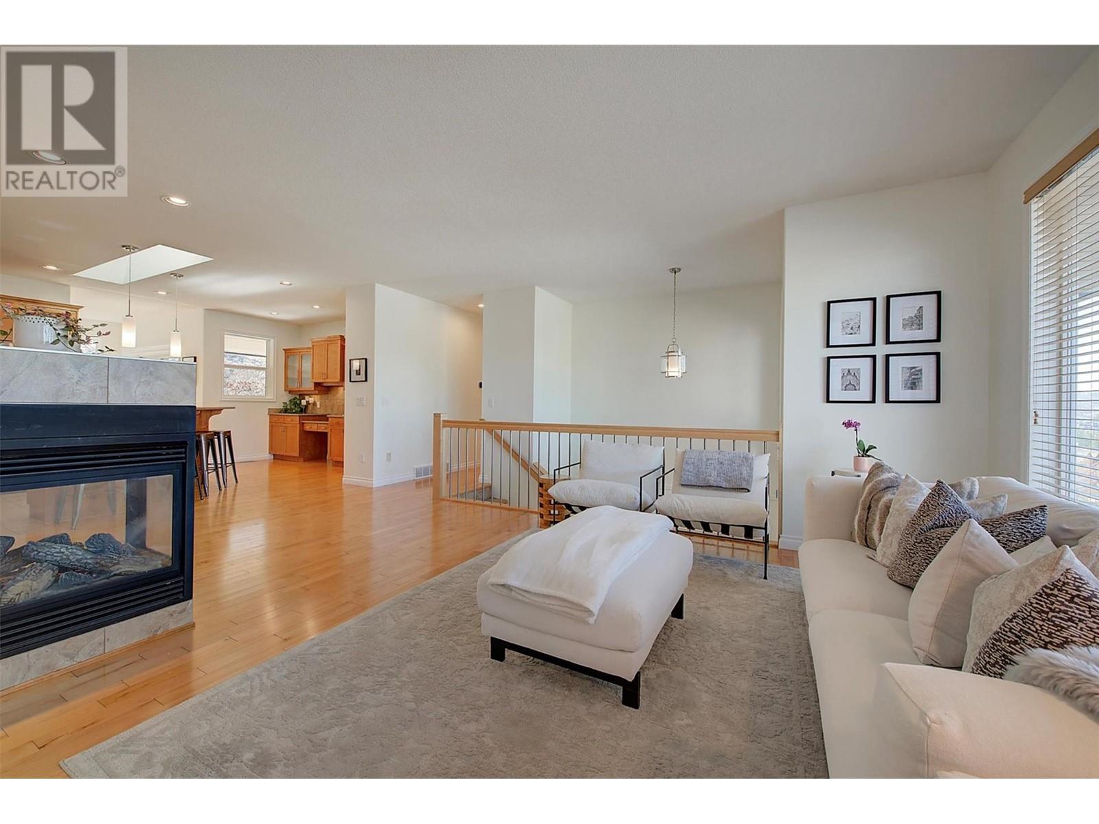 812 Kuipers Crescent, Kelowna, British Columbia  V1W 5C9 - Photo 8 - 10342969