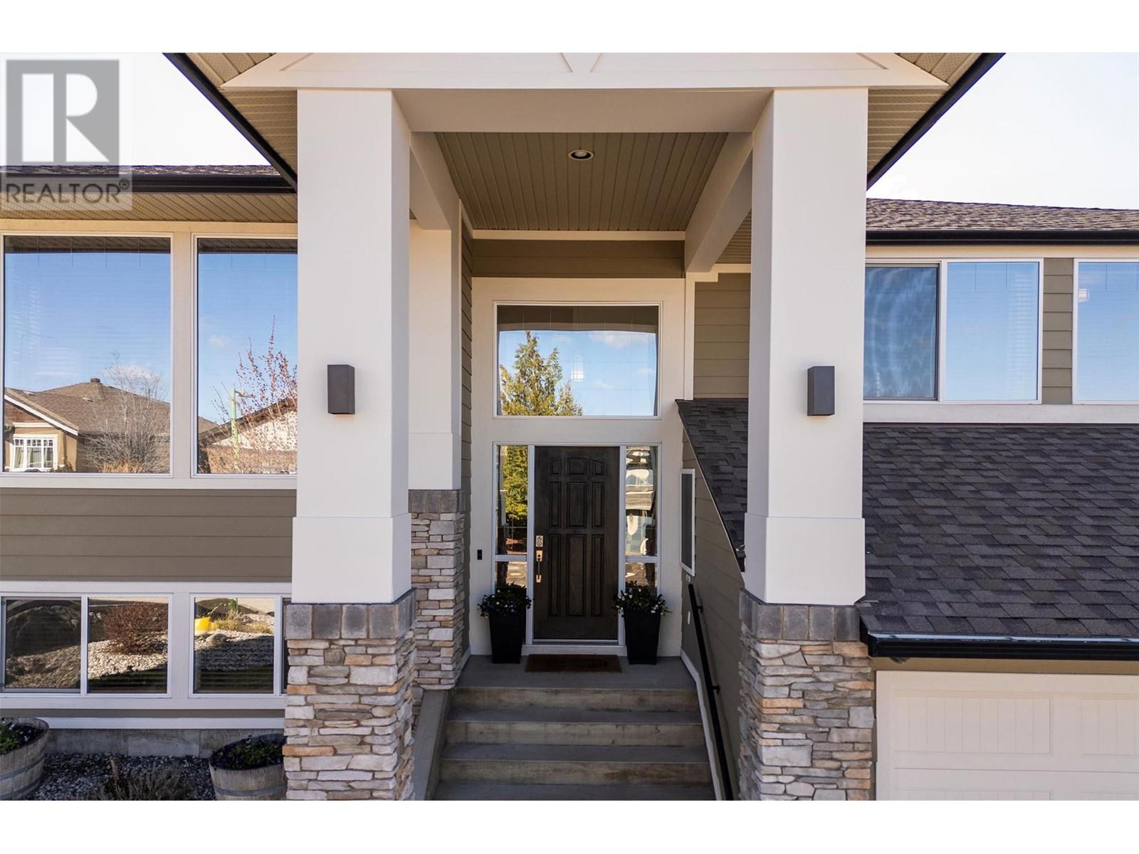 812 Kuipers Crescent, Kelowna, British Columbia  V1W 5C9 - Photo 5 - 10342969