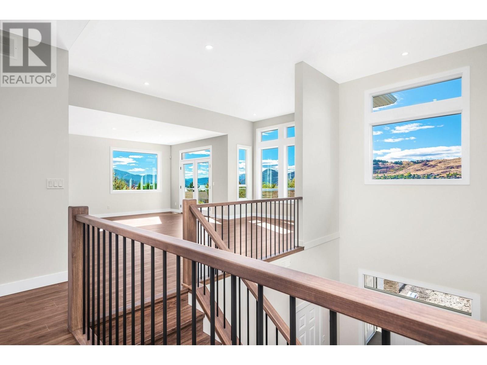 Property at 8909 Cherry Lane image 3