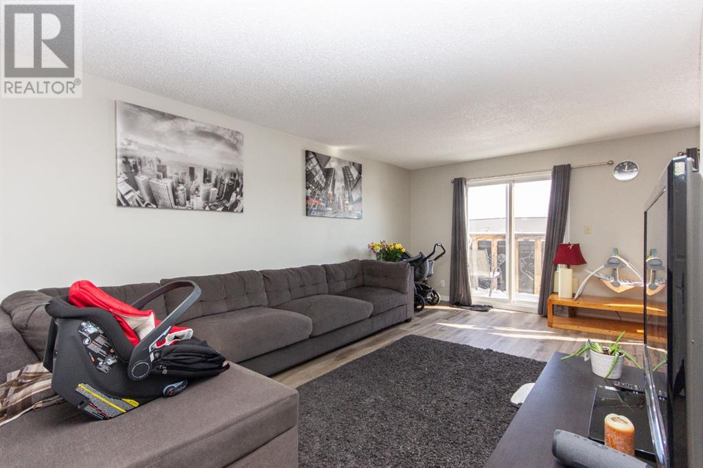 Property at 23 Nordegg Crescent image 3