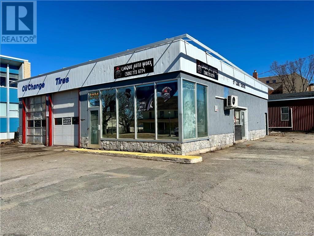 1814 Water Street, Miramichi, New Brunswick  E1N 1B7 - Photo 1 - NB114434