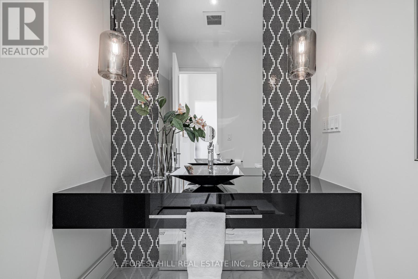 29 Junewood Crescent, Toronto (St. Andrew-Windfields), Ontario  M2L 2C3 - Photo 16 - C12075890