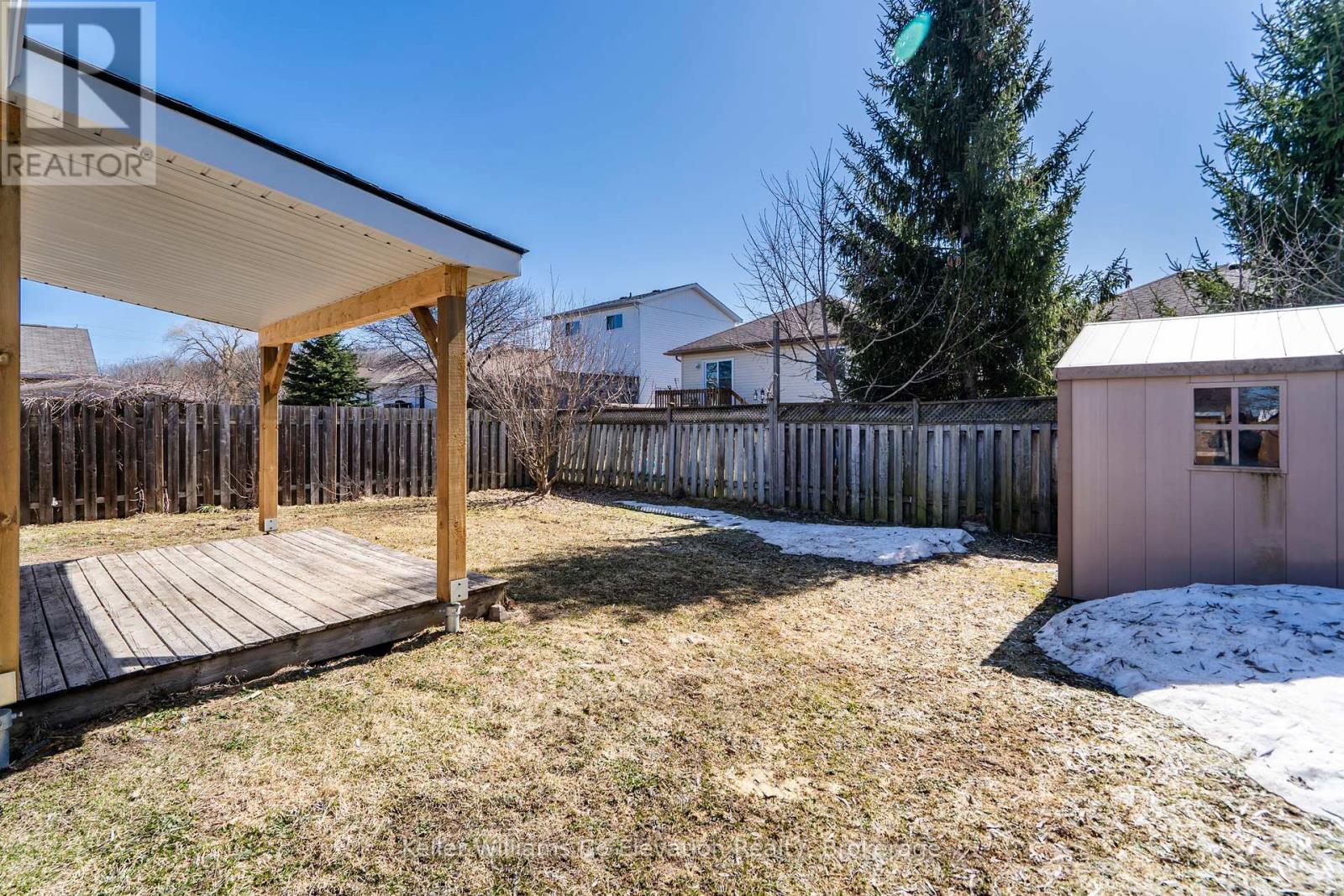 255 Yonge Street, Midland, Ontario  L4R 2B1 - Photo 17 - S12076021