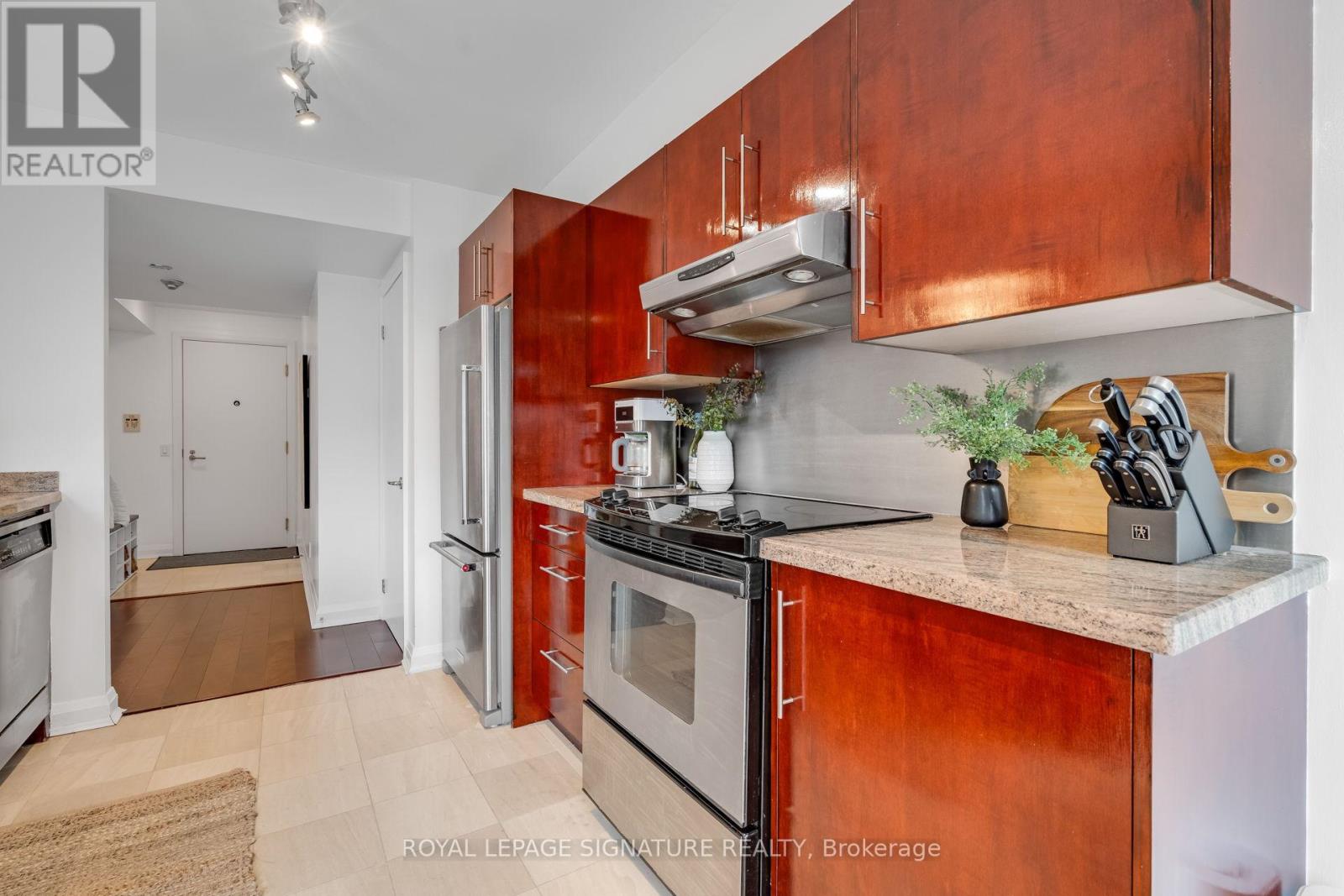 411 - 3 Mcalpine Street, Toronto, Ontario  M5R 3T5 - Photo 19 - C12076018