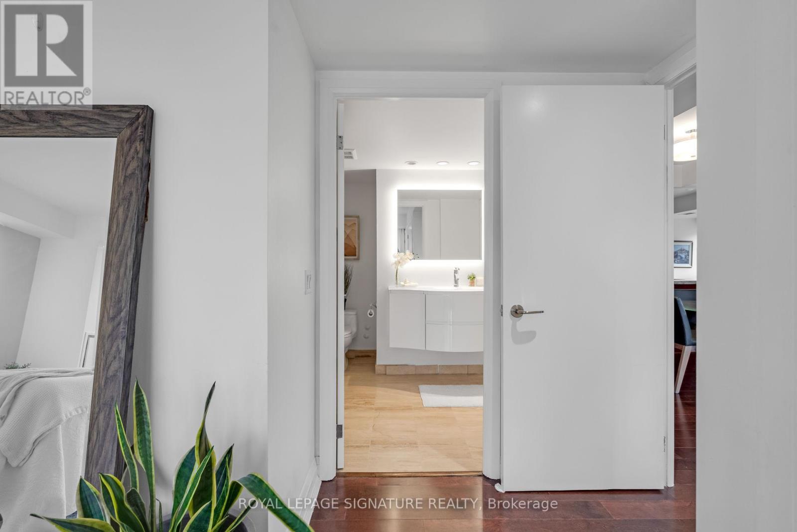 411 - 3 Mcalpine Street, Toronto, Ontario  M5R 3T5 - Photo 26 - C12076018