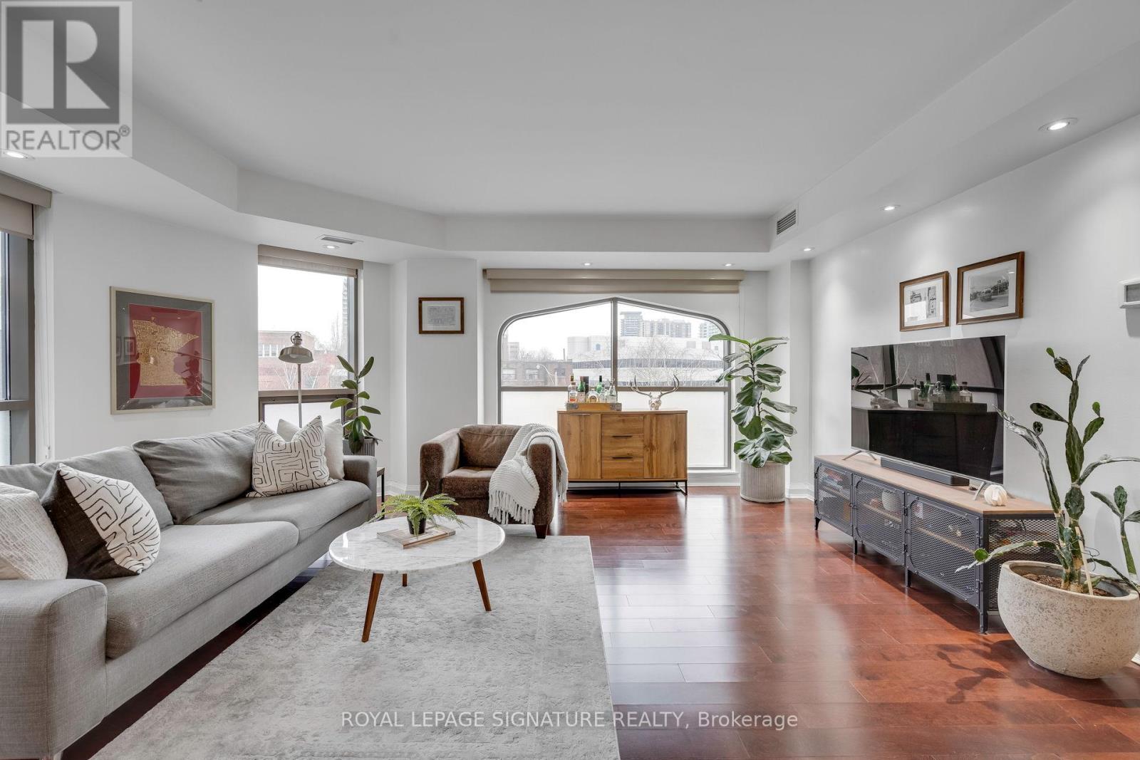 411 - 3 Mcalpine Street, Toronto, Ontario  M5R 3T5 - Photo 3 - C12076018
