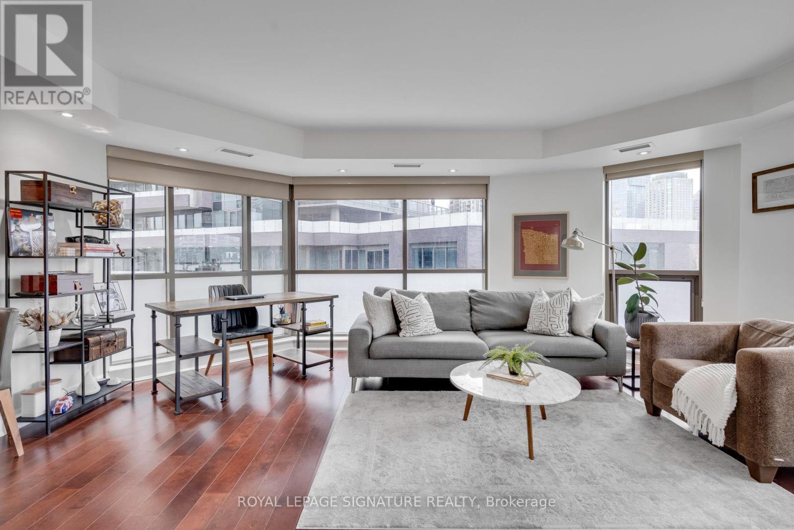 411 - 3 Mcalpine Street, Toronto, Ontario  M5R 3T5 - Photo 5 - C12076018