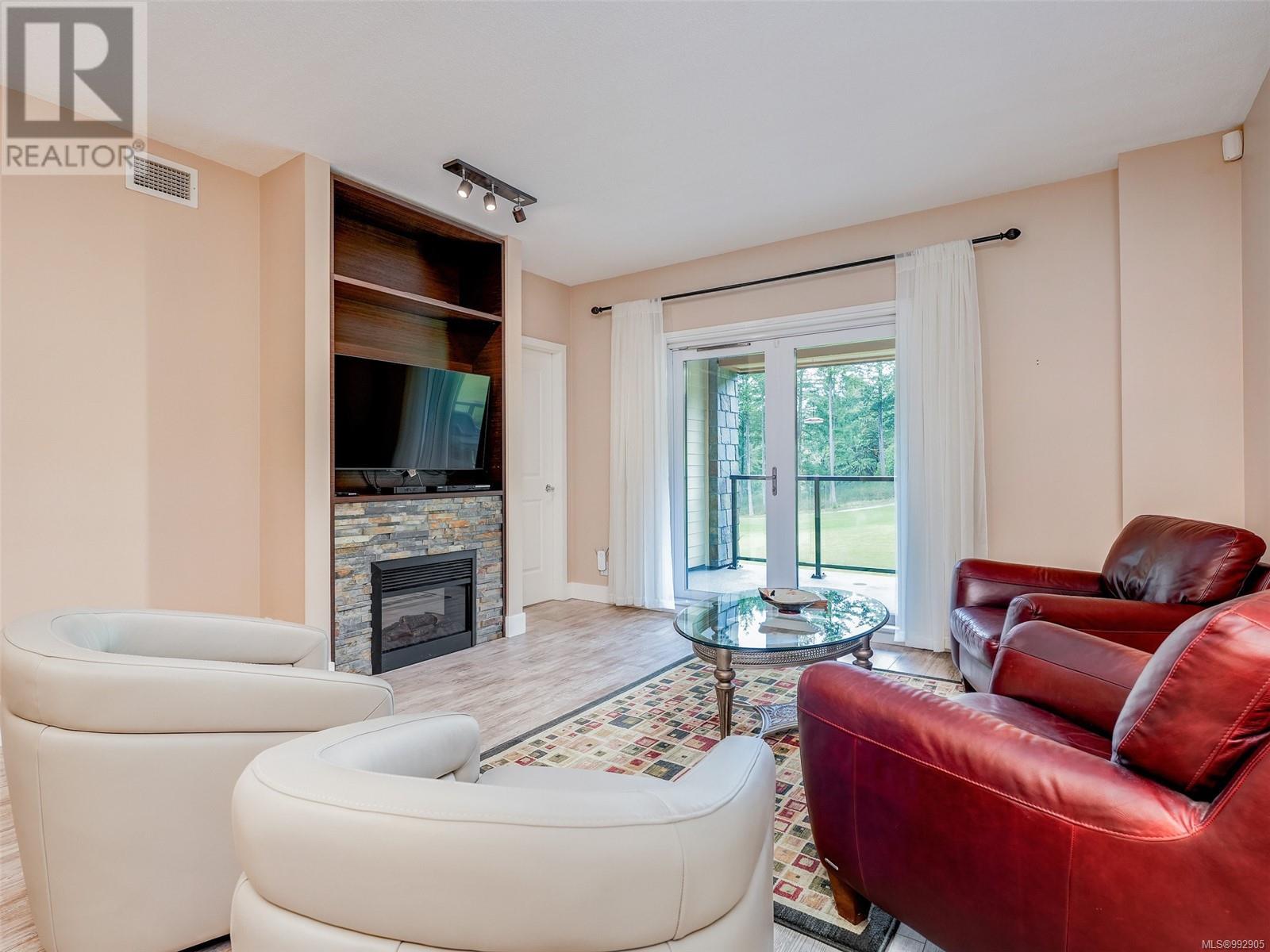 Property at 213 1400 Lynburne Pl image 2