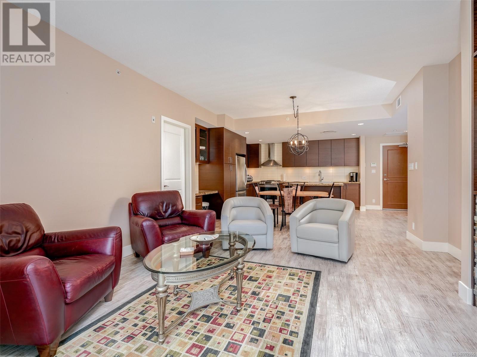 Property at 213 1400 Lynburne Pl image 3