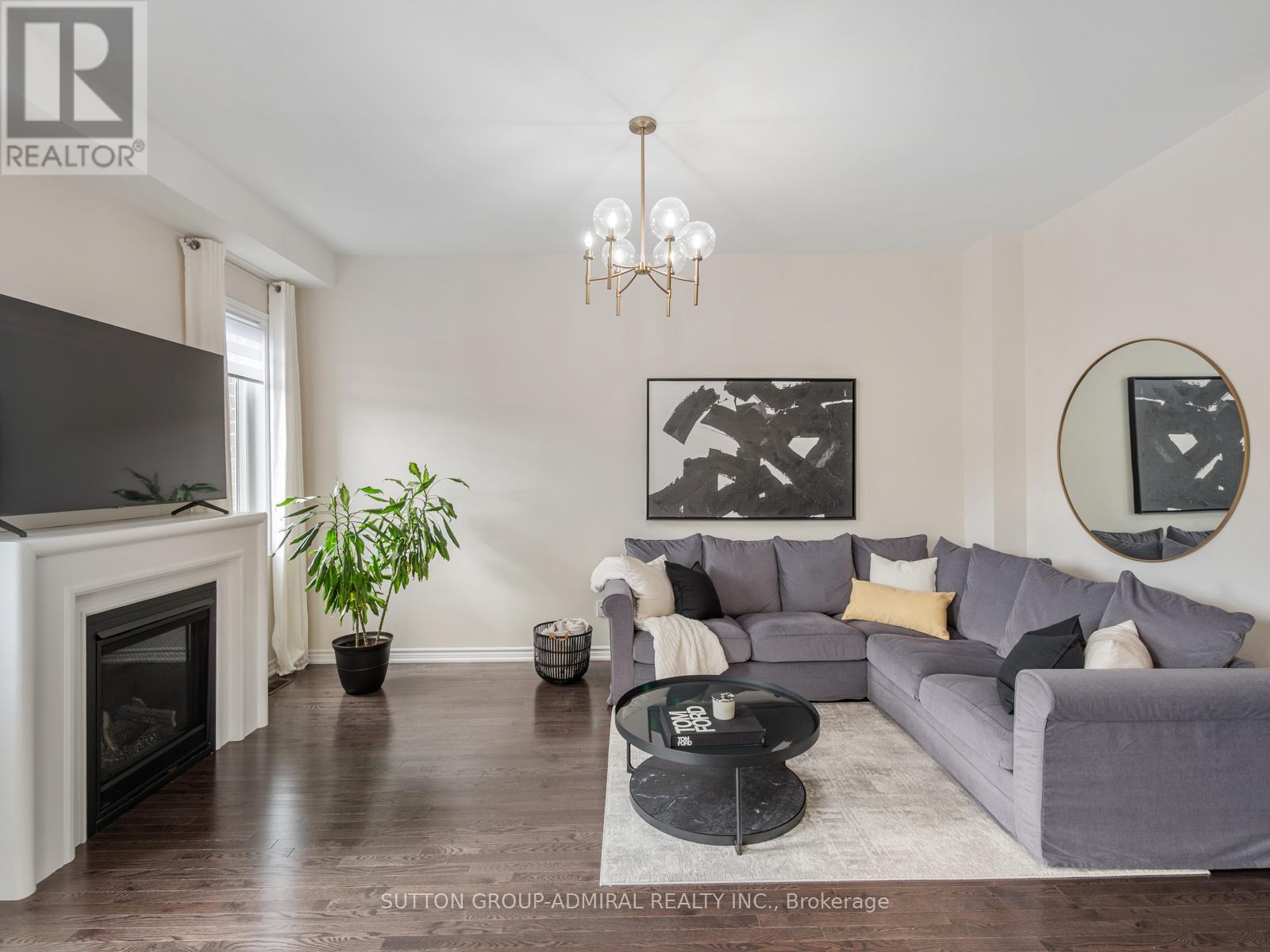 Property at 54 TYNDALL DRIVE image 4