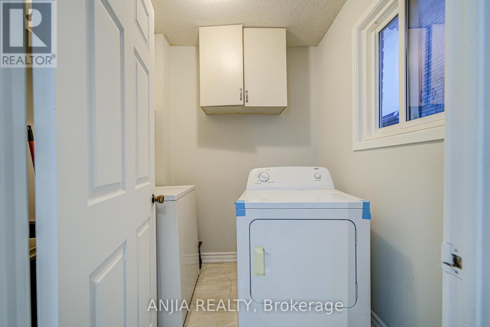 34 Terrosa Road, Markham, Ontario  L3S 2M7 - Photo 10 - N12076045
