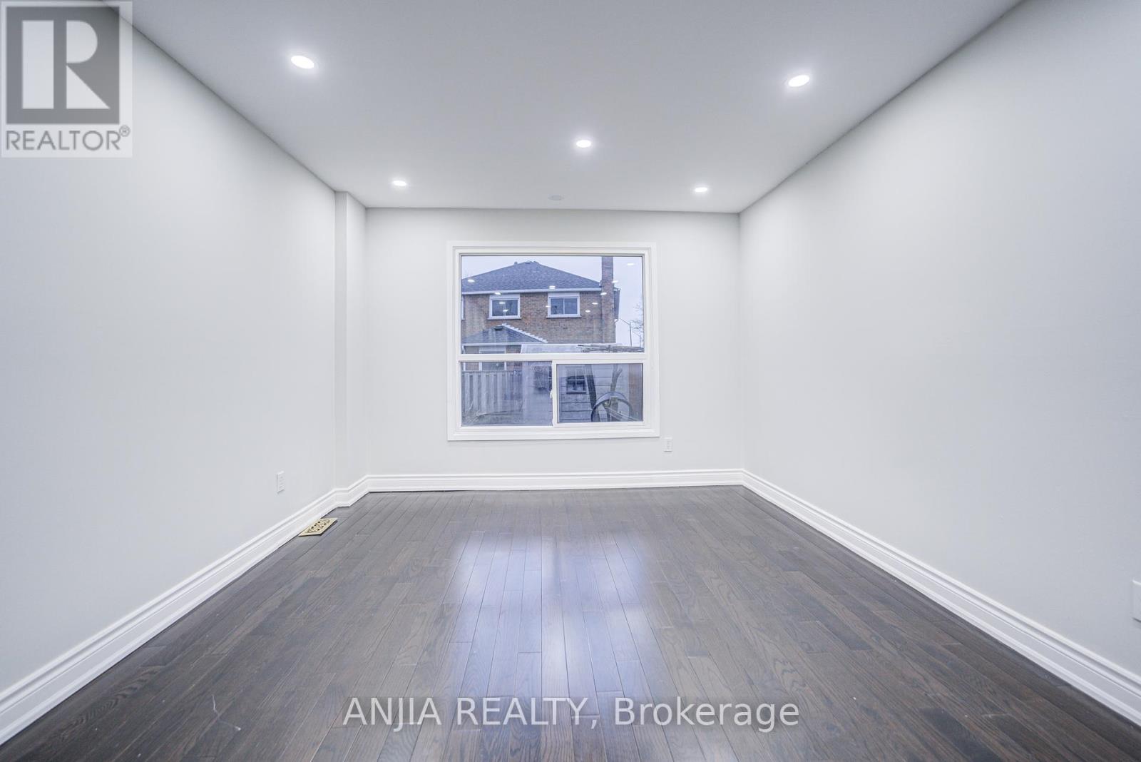 34 Terrosa Road, Markham, Ontario  L3S 2M7 - Photo 14 - N12076045