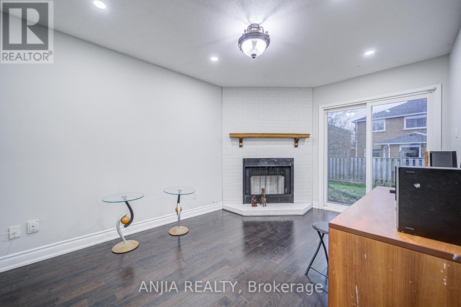 34 Terrosa Road, Markham, Ontario  L3S 2M7 - Photo 15 - N12076045