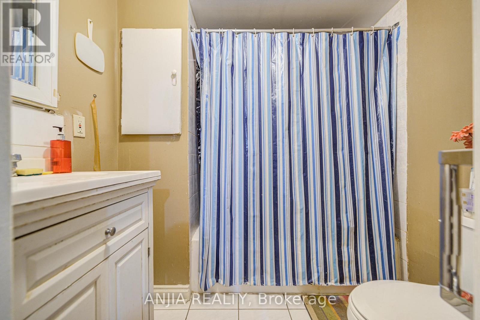 34 Terrosa Road, Markham, Ontario  L3S 2M7 - Photo 37 - N12076045