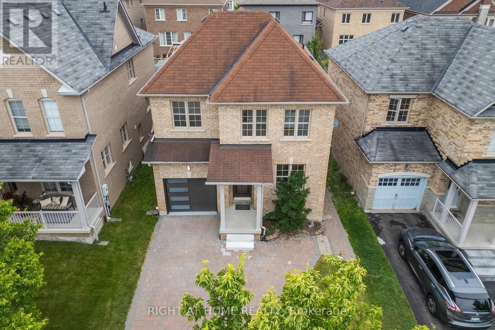 Property at 255 QUEEN FILOMENA AVENUE image 4