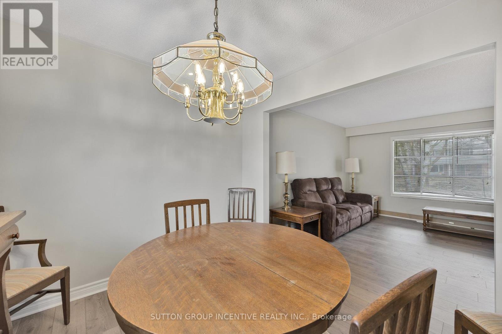 22 Belcourt Avenue, Barrie, Ontario  L4M 4E3 - Photo 14 - S12076058