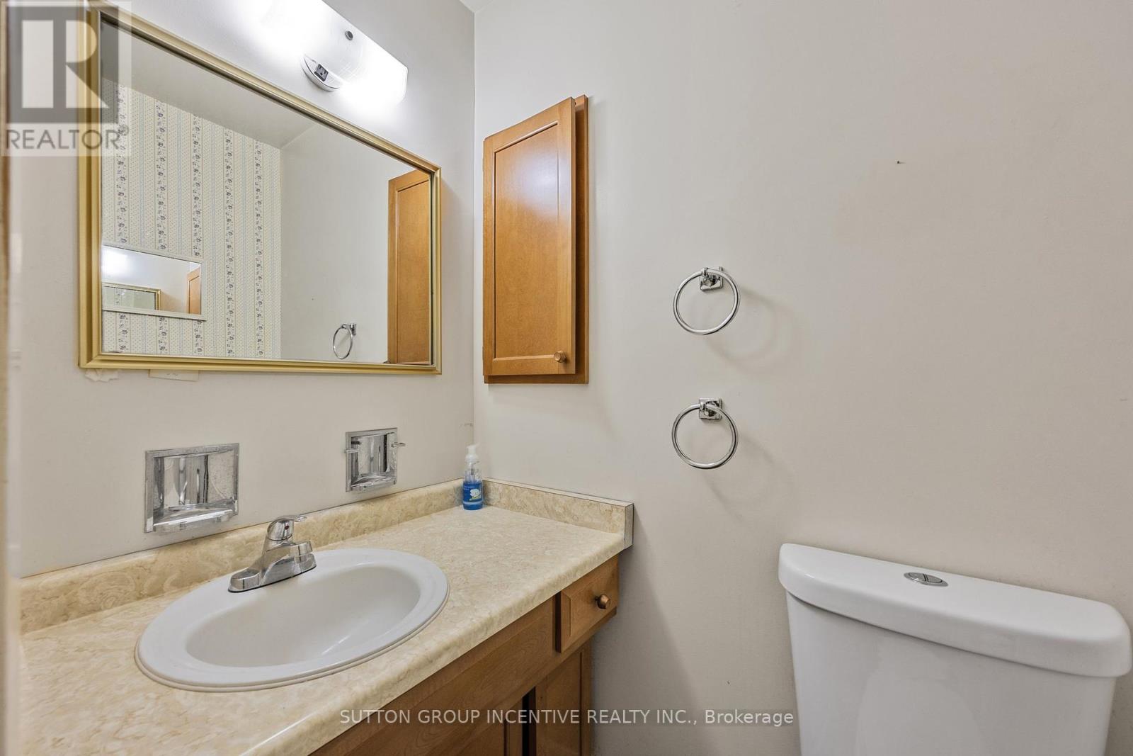 22 Belcourt Avenue, Barrie, Ontario  L4M 4E3 - Photo 24 - S12076058
