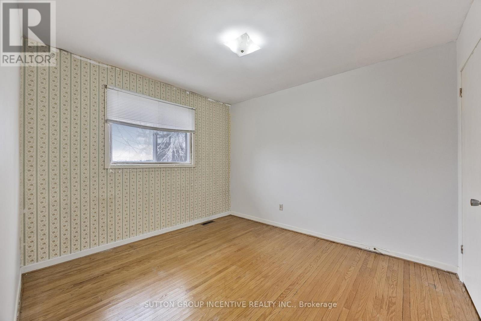 22 Belcourt Avenue, Barrie, Ontario  L4M 4E3 - Photo 29 - S12076058