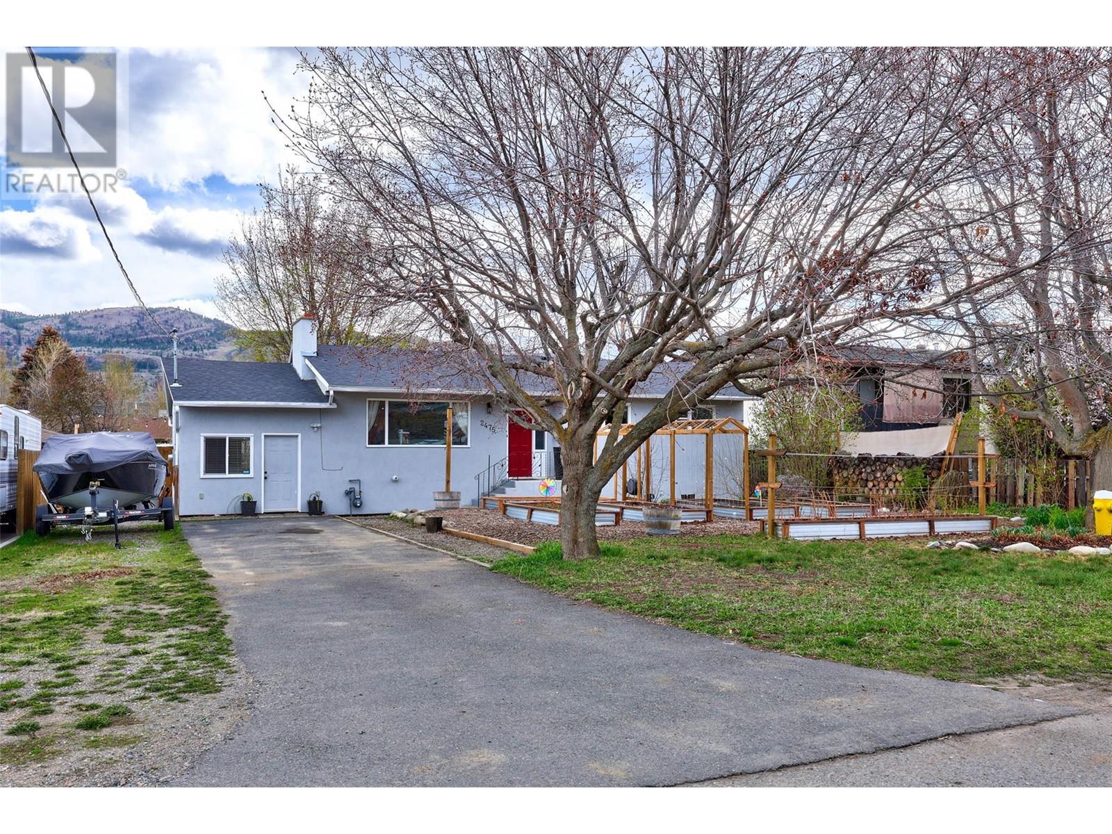 Property at 2475 Glenview Avenue image 1