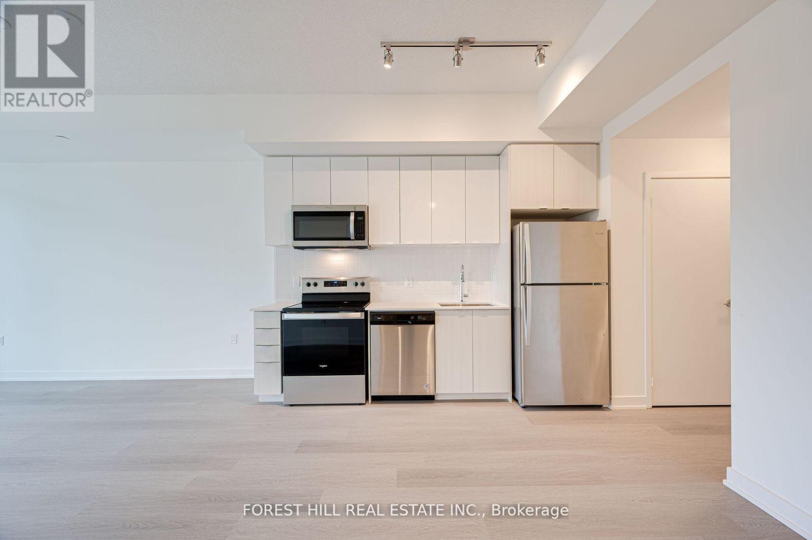 201 - 859 The Queensway, Toronto, Ontario  M8Z 1N8 - Photo 6 - W12076085