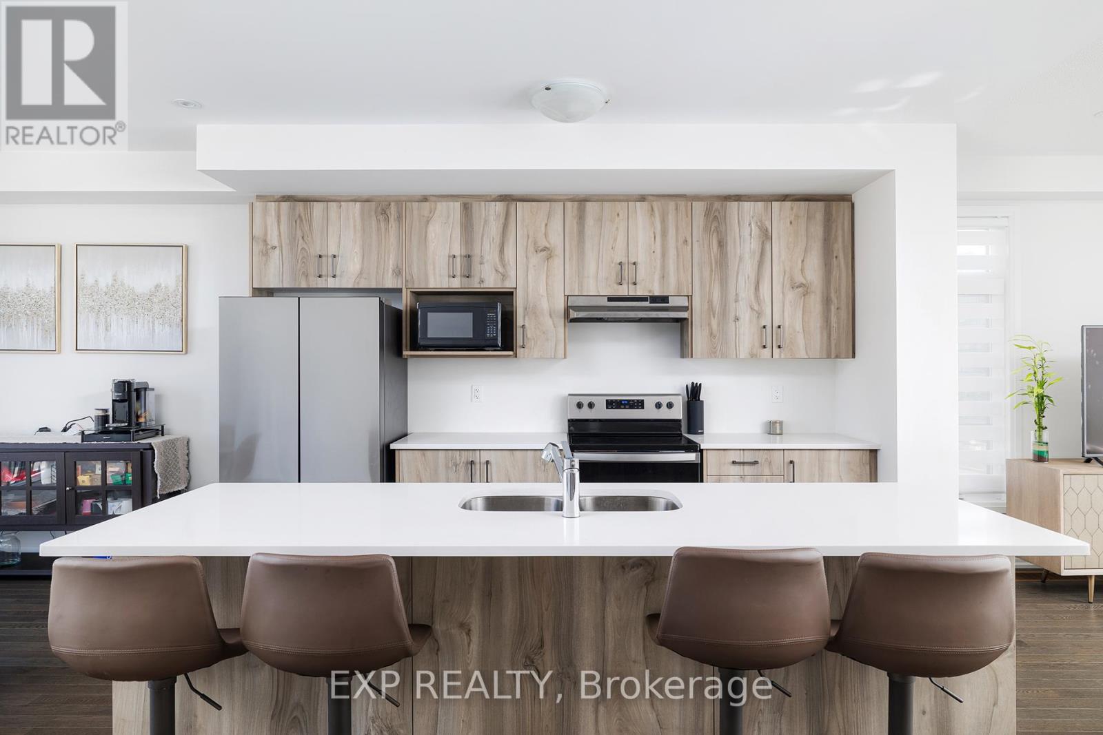 Property at 469 PROVIDENT WAY image 5