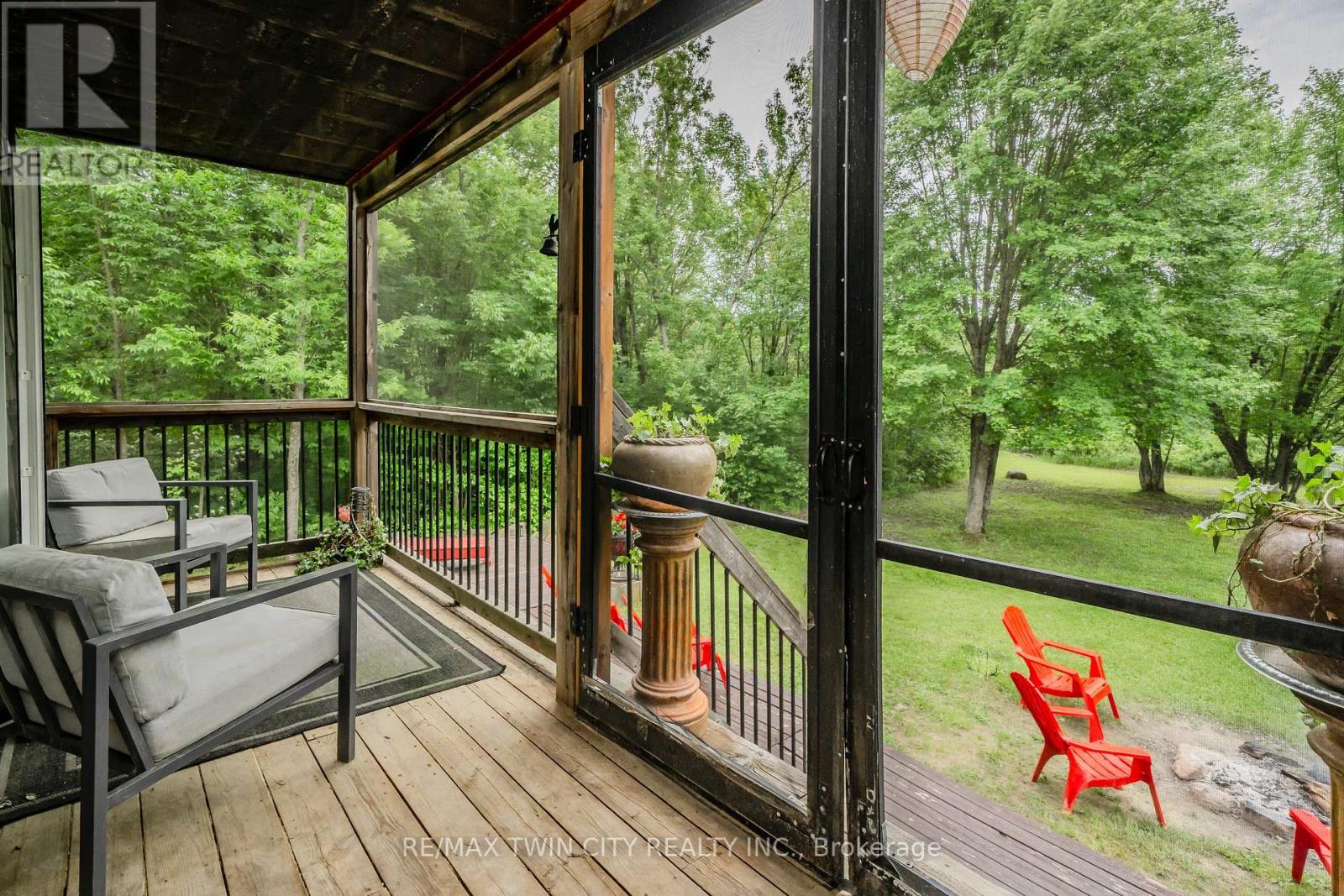 5 Bridge Road, Magnetawan, Ontario  P0A 1P0 - Photo 11 - X12076035