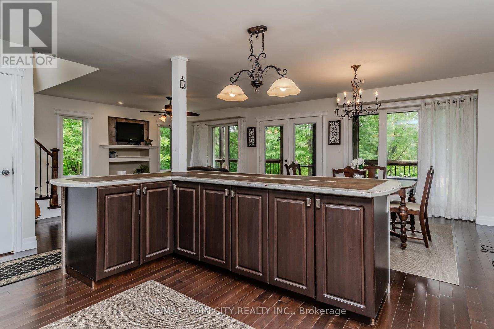 5 Bridge Road, Magnetawan, Ontario  P0A 1P0 - Photo 15 - X12076035