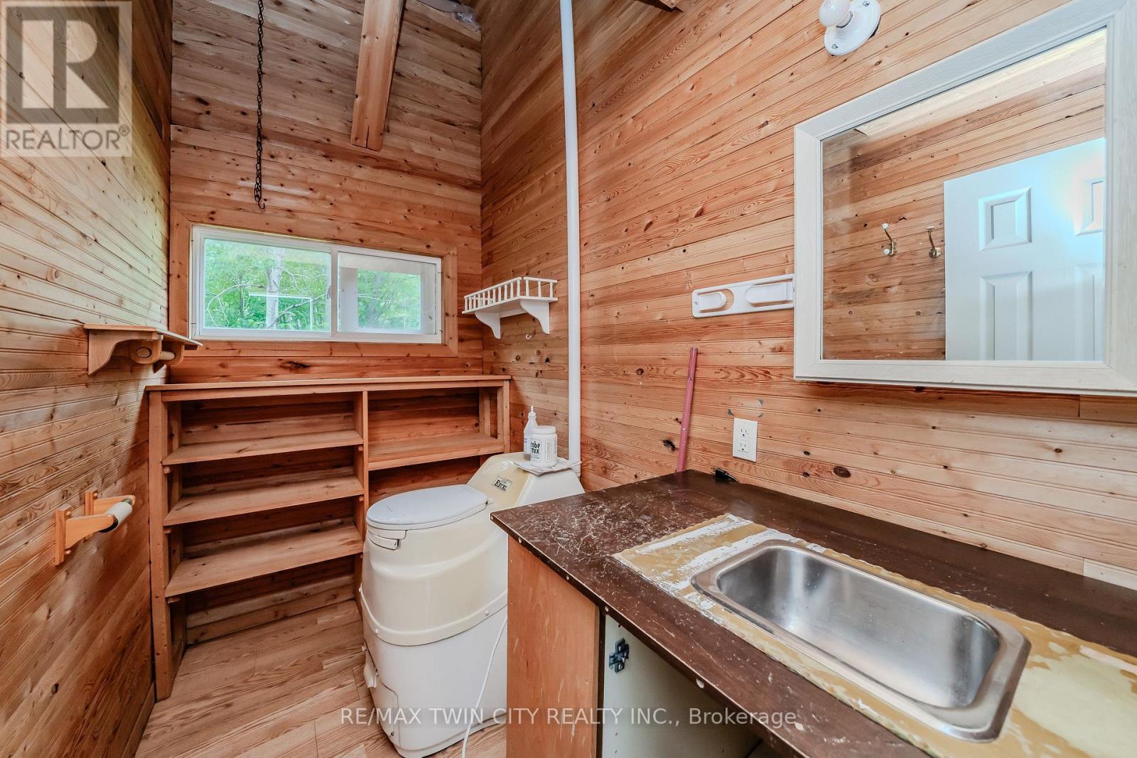 5 Bridge Road, Magnetawan, Ontario  P0A 1P0 - Photo 30 - X12076035