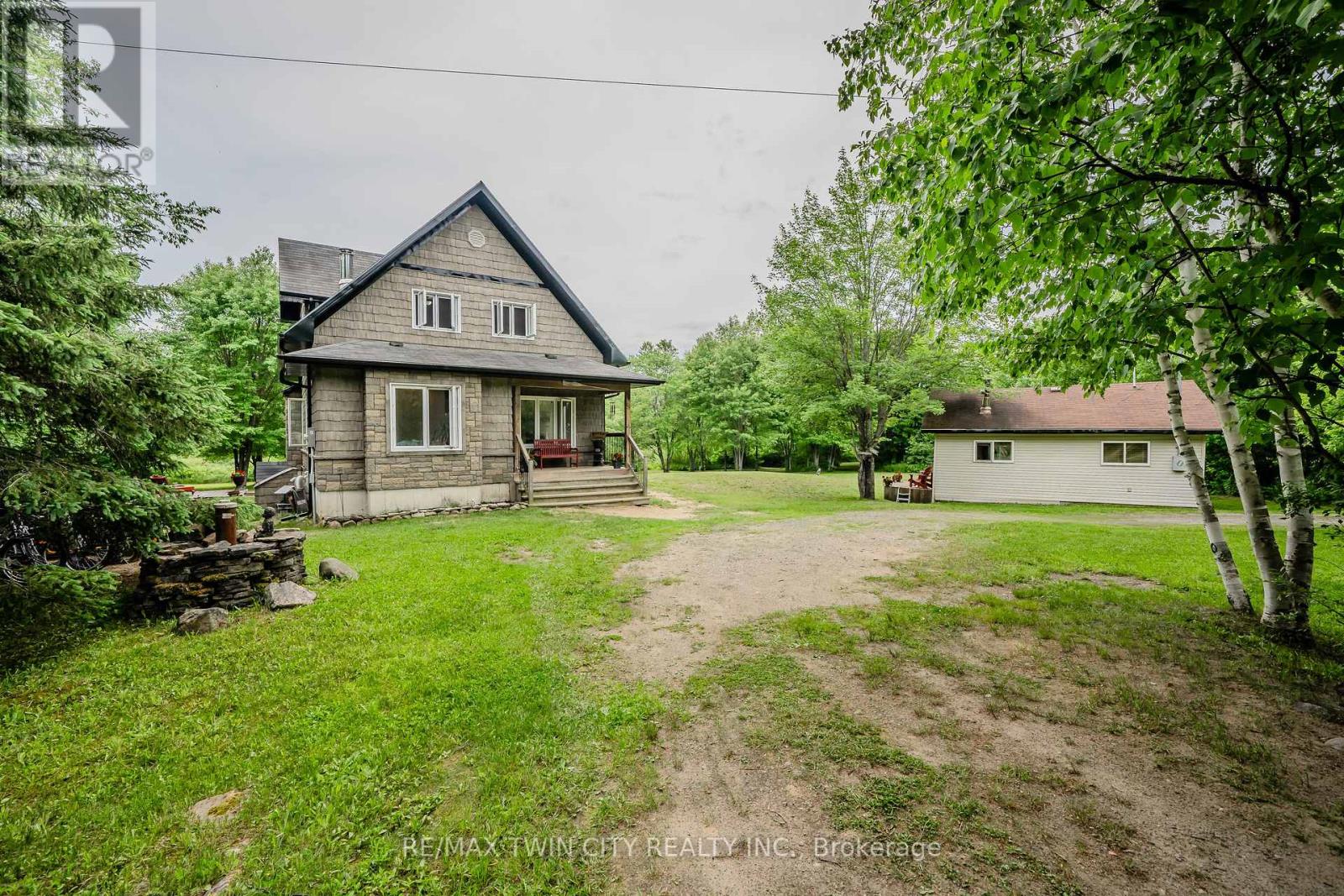 5 Bridge Road, Magnetawan, Ontario  P0A 1P0 - Photo 39 - X12076035