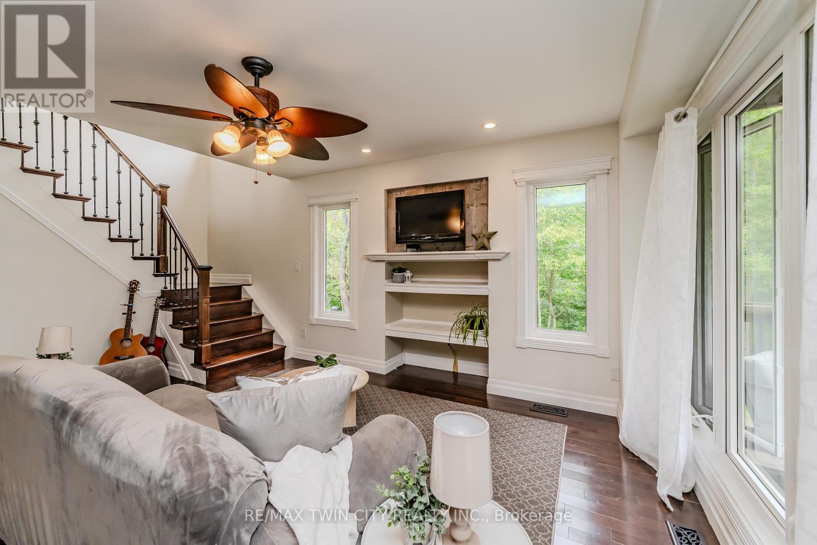 5 Bridge Road, Magnetawan, Ontario  P0A 1P0 - Photo 8 - X12076035