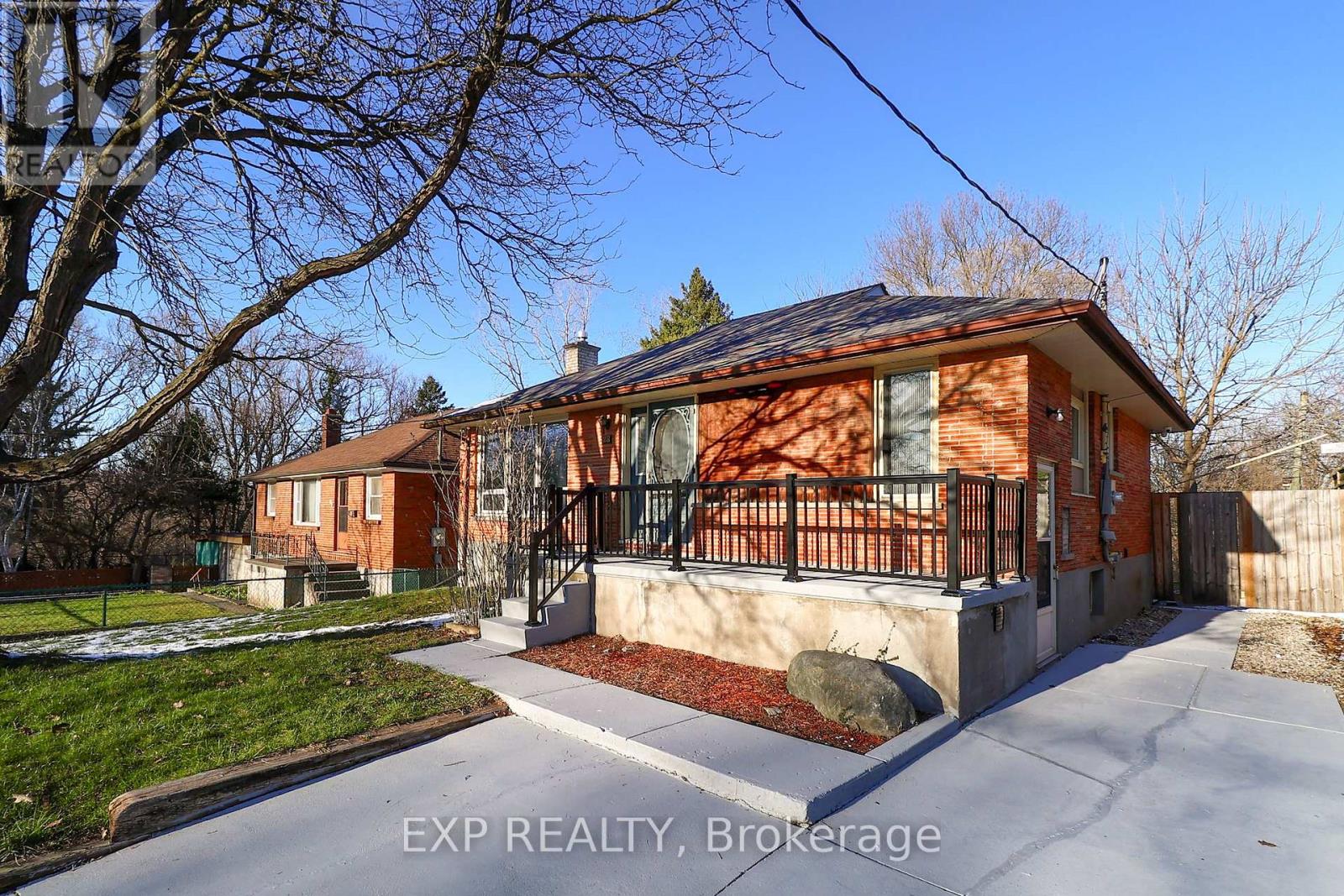 Property at 28 GLADSTONE AVENUE image 1