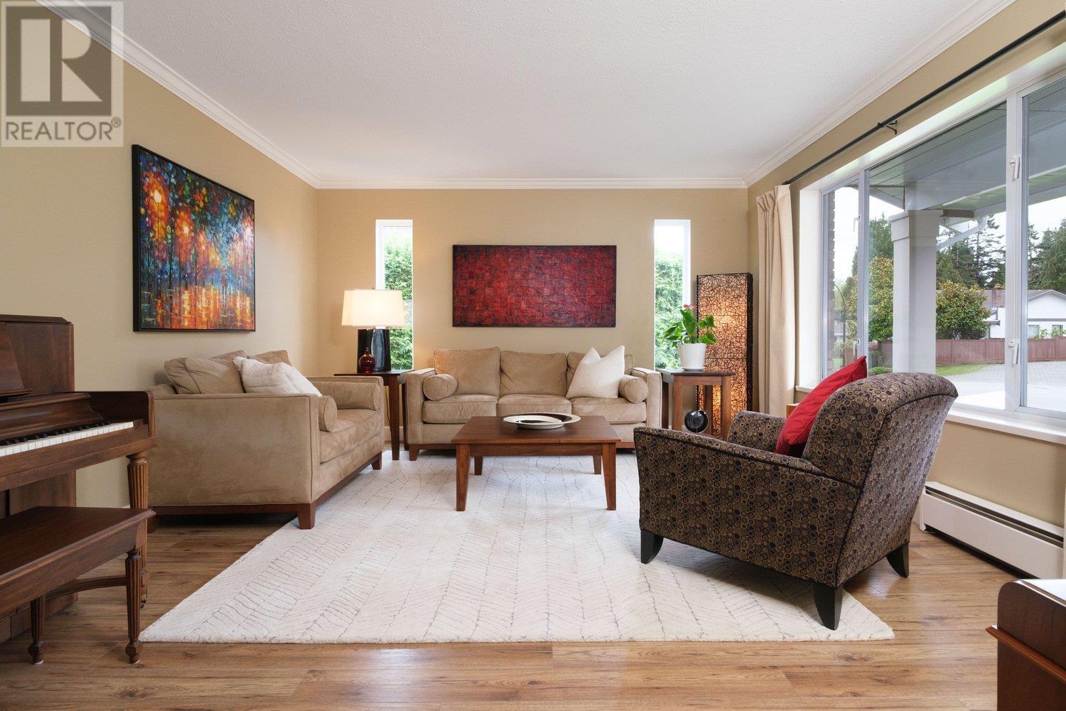 Property at 5057 1A AVENUE image 3
