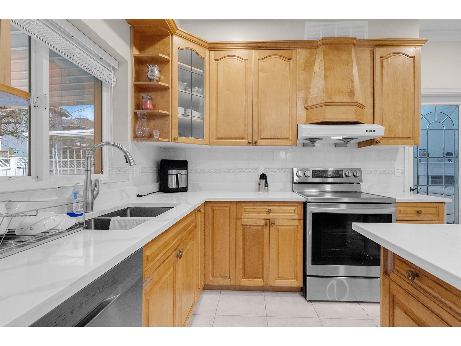 16670 85 Avenue, Surrey, British Columbia  V4N 4W3 - Photo 10 - R2989058