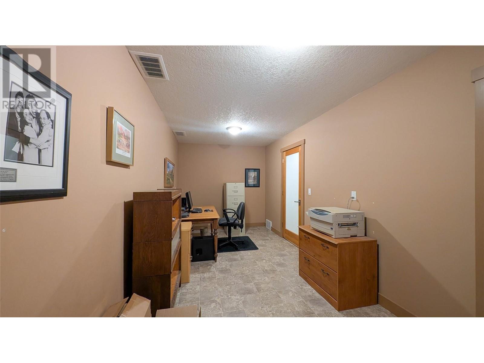 1545 Mt Fisher Crescent, Cranbrook, British Columbia  V1C 7J6 - Photo 41 - 10342871