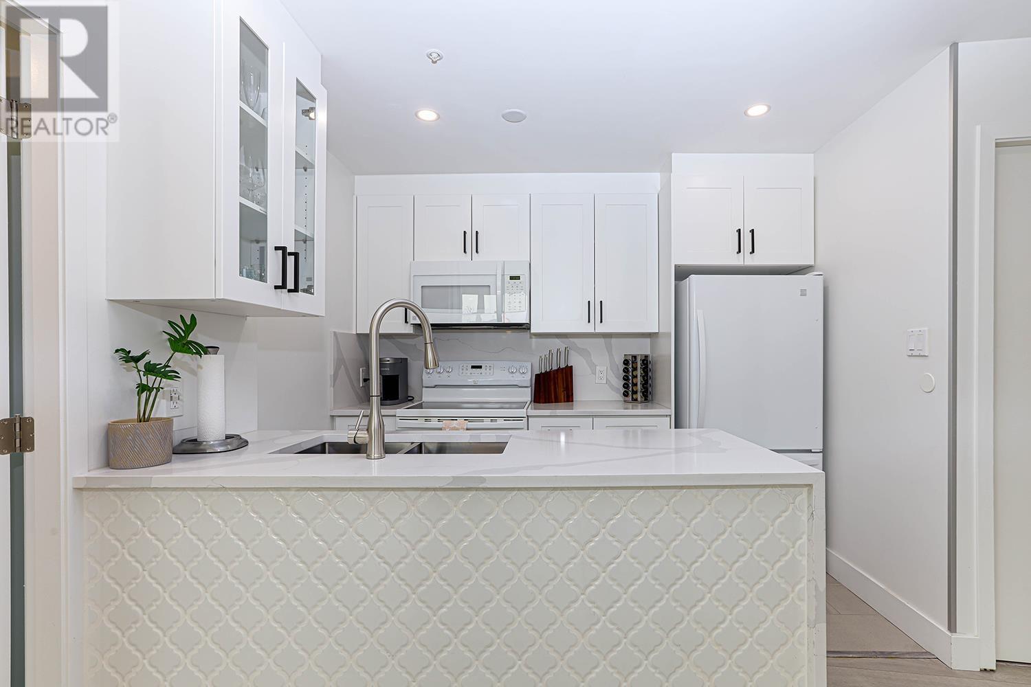 407 989 Nelson Street, Vancouver, British Columbia  V6Z 2S1 - Photo 11 - R2989187