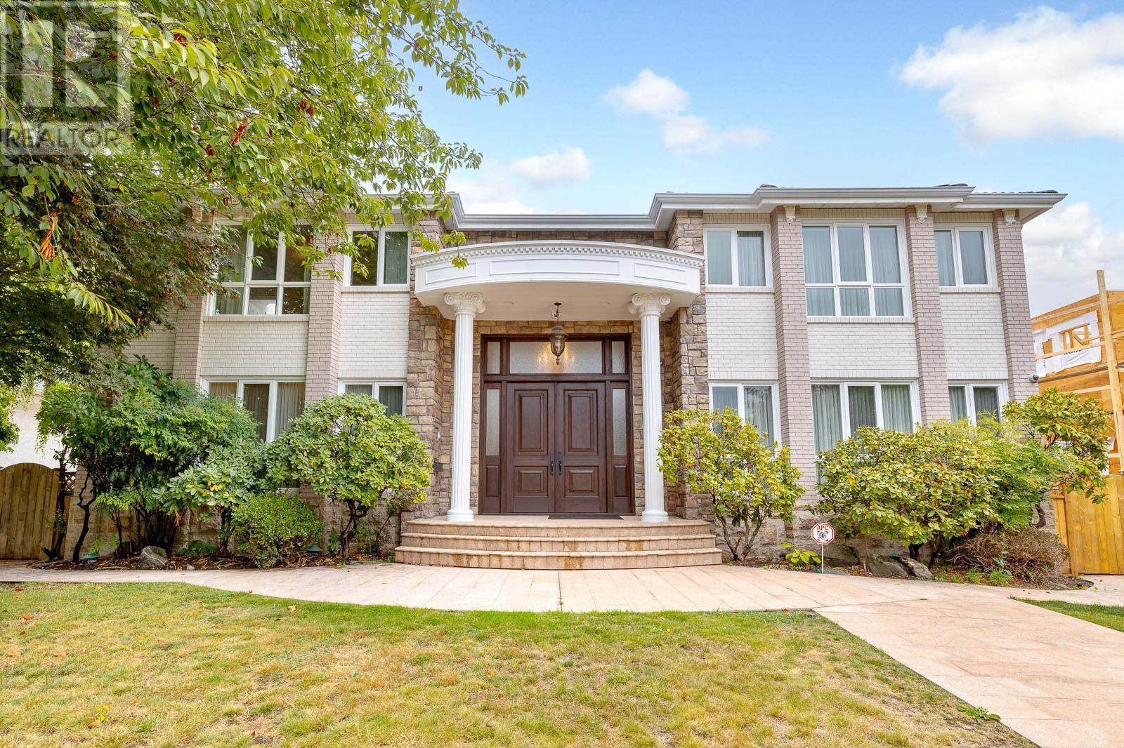 Property at 6968 CHURCHILL STREET image 2