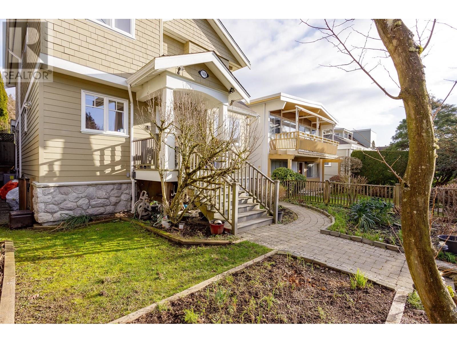 7408 Laburnum Street, Vancouver, British Columbia  V6P 5N3 - Photo 2 - R2989179