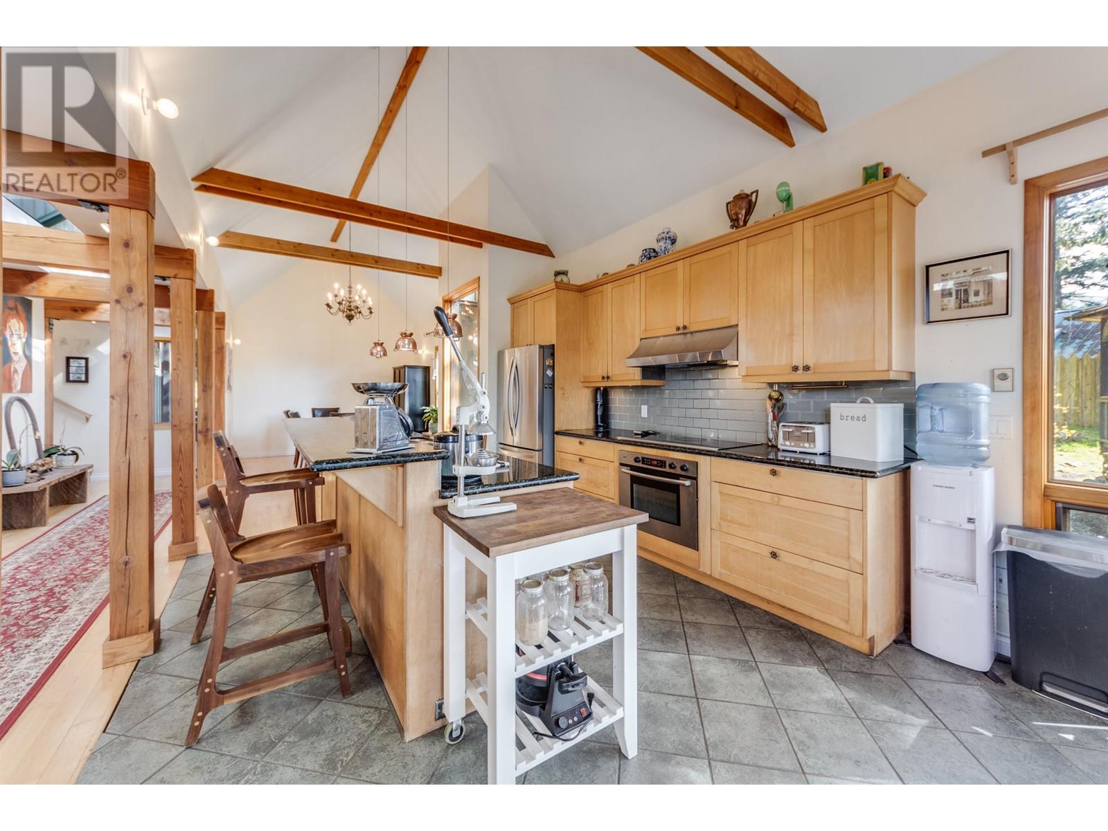 269 David Road, Bowen Island, British Columbia  V0N 1G2 - Photo 5 - R2989192