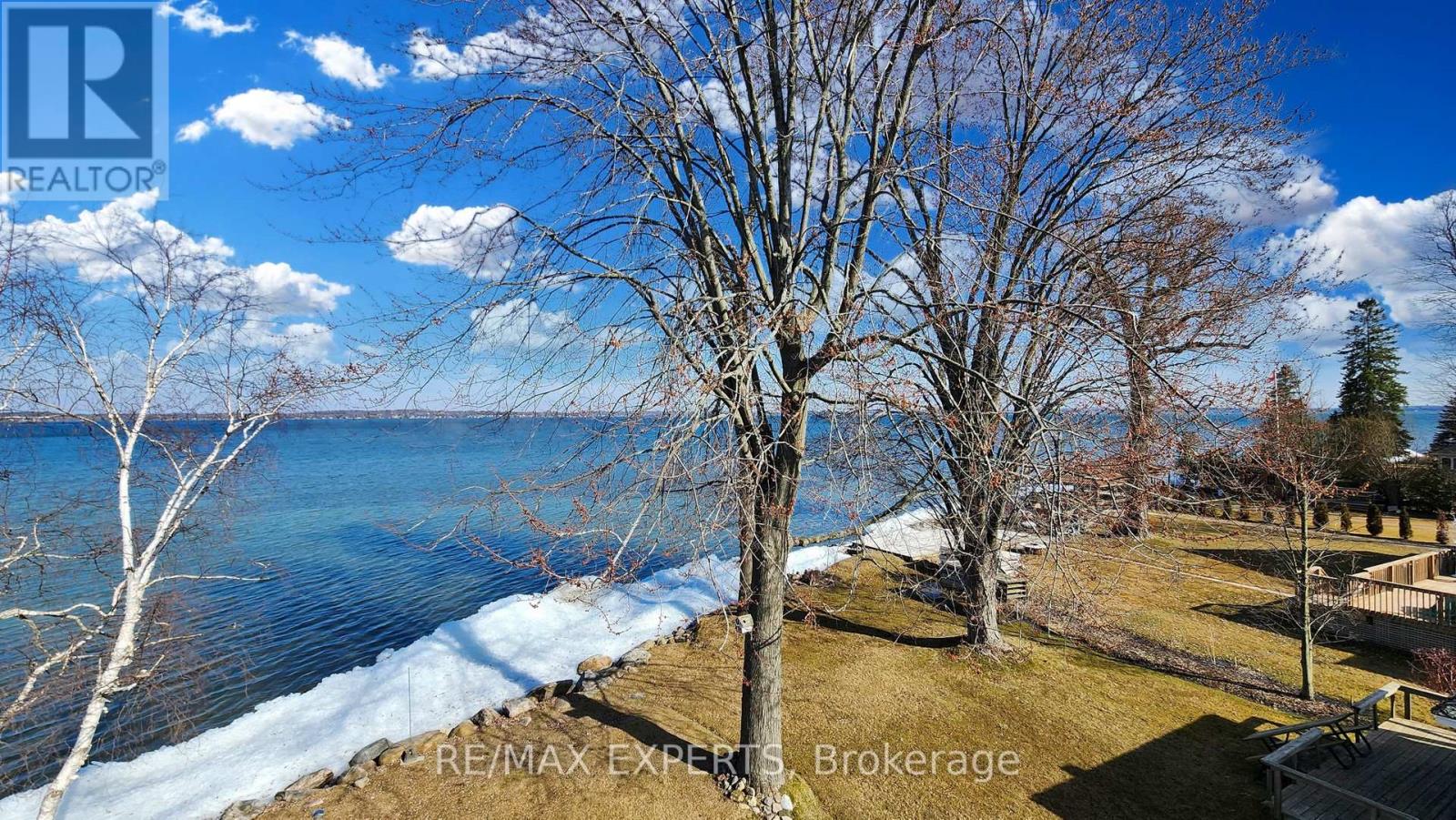 319 Limerick Street, Innisfil, Ontario  L0L 1K0 - Photo 3 - N12076105