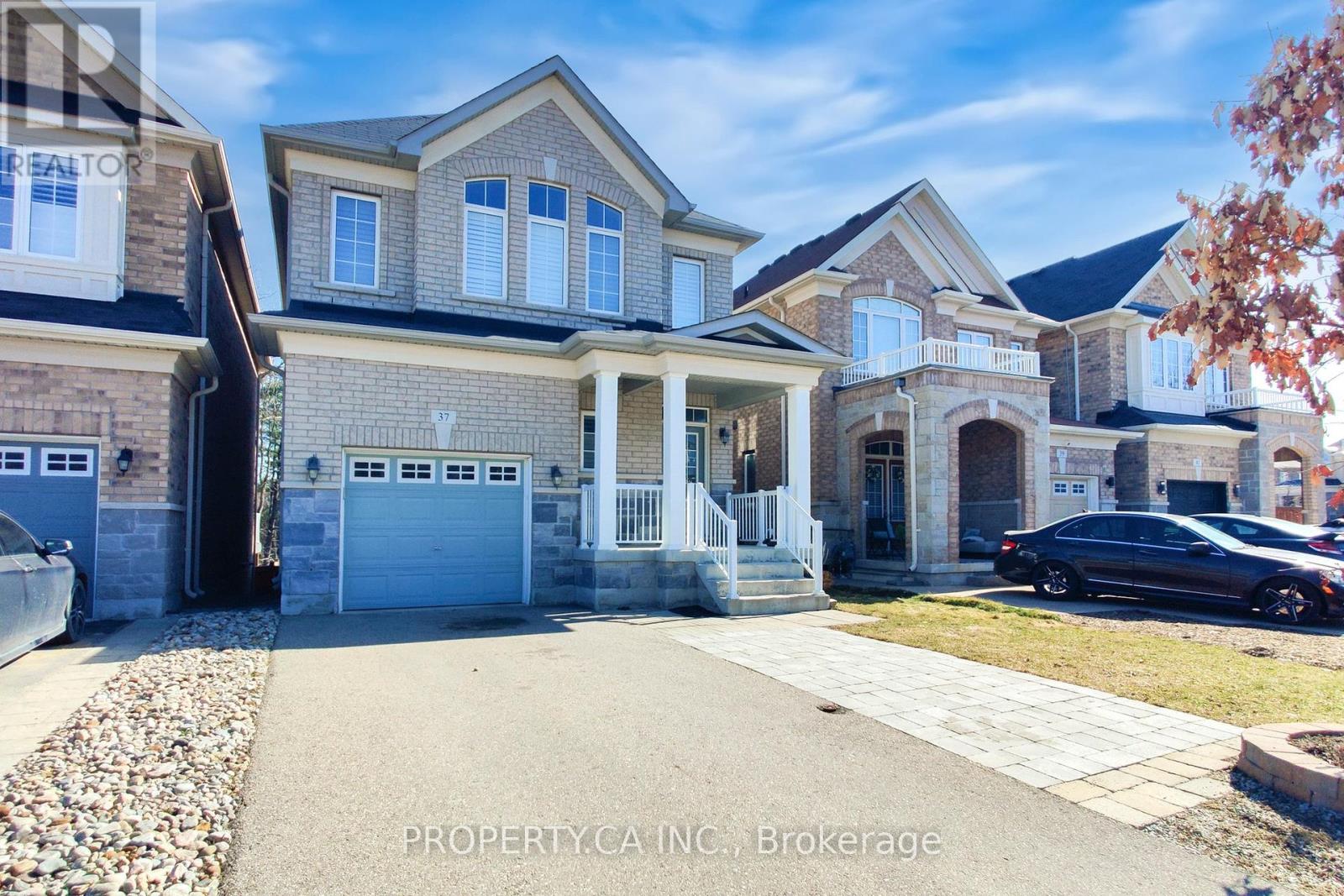 Property at 37 UPPER CANADA COURT image 1