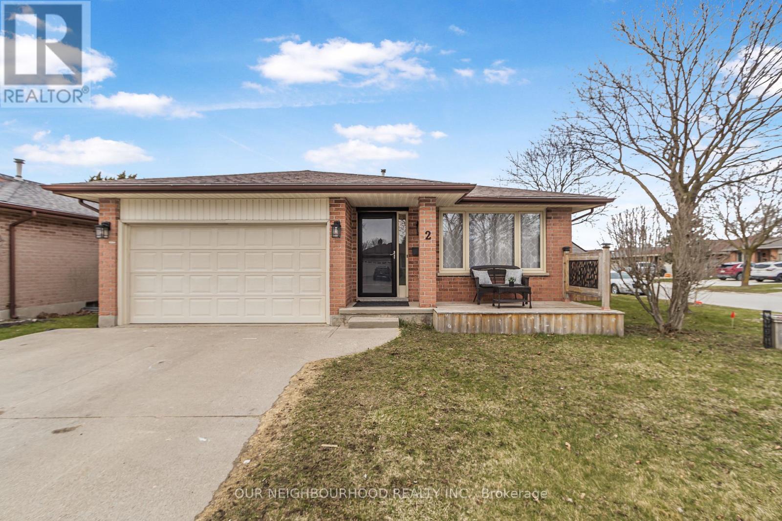 2 Woodfern Road