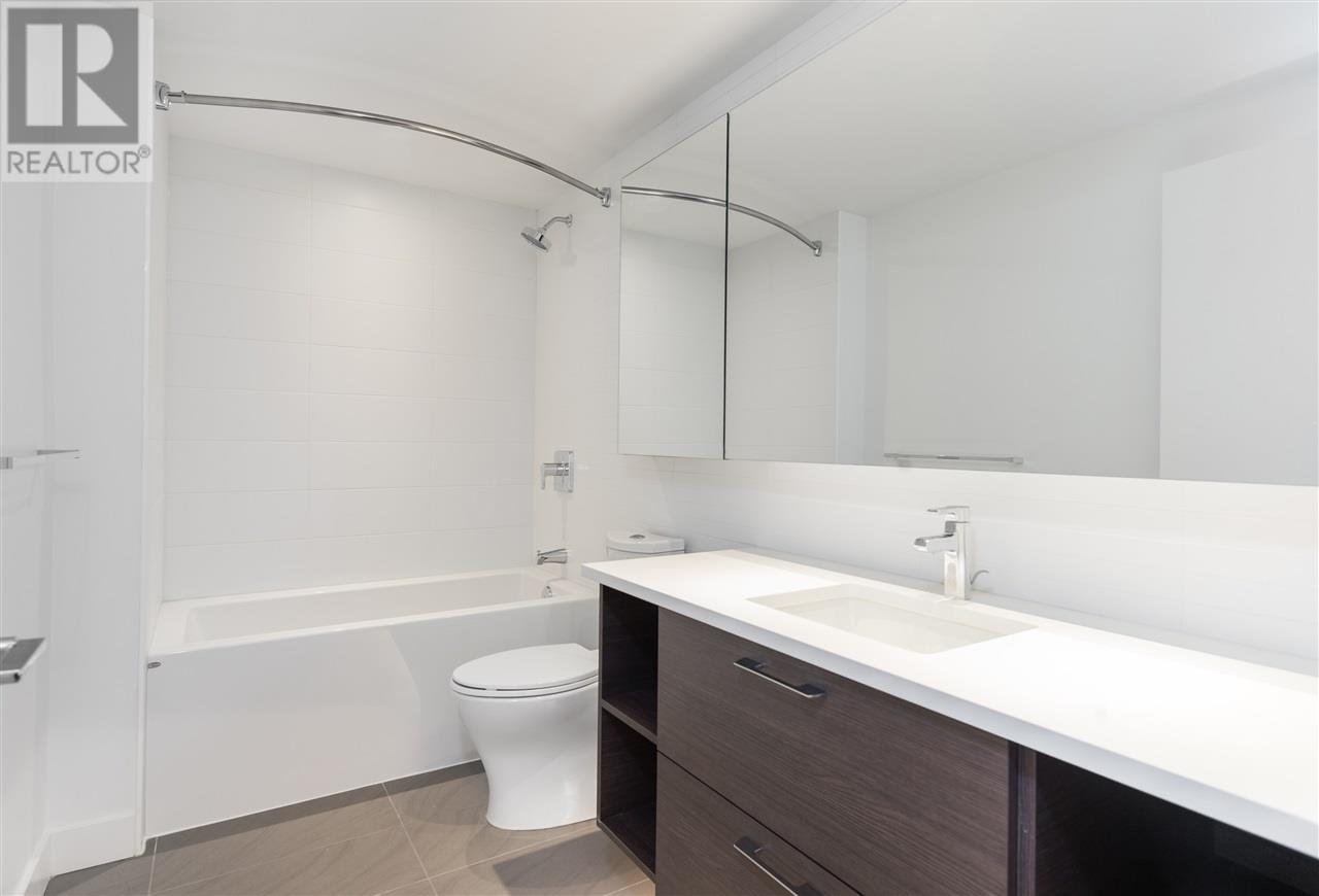 Listing Picture 10 of 22 : 710 3557 SAWMILL CRESCENT, Vancouver / 溫哥華 - 魯藝地產 Yvonne Lu Group - MLS Medallion Club Member