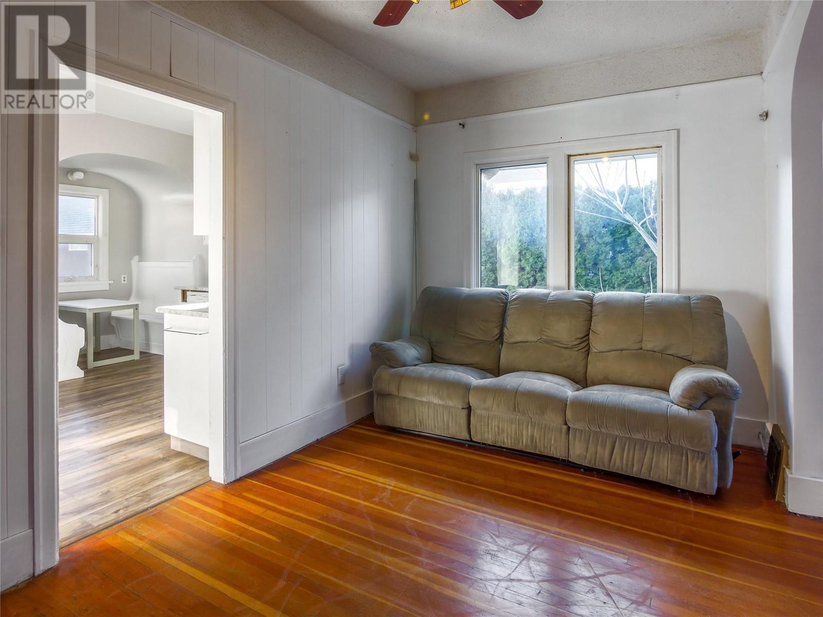 Property at 678 Latimer Street image 2