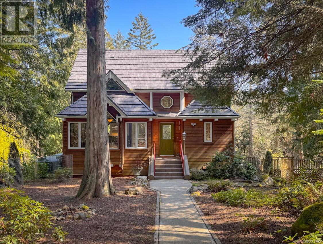 Property at 948 Canso Rd image 1