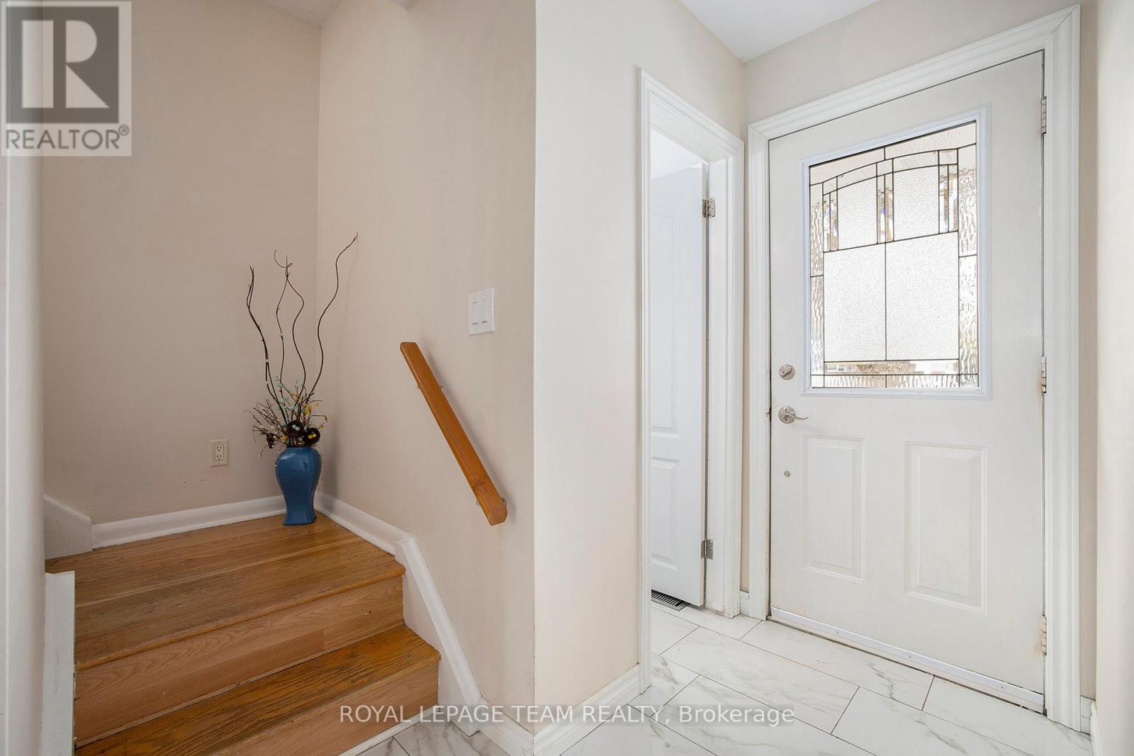 Property at 209 REYNOLDS DRIVE image 2