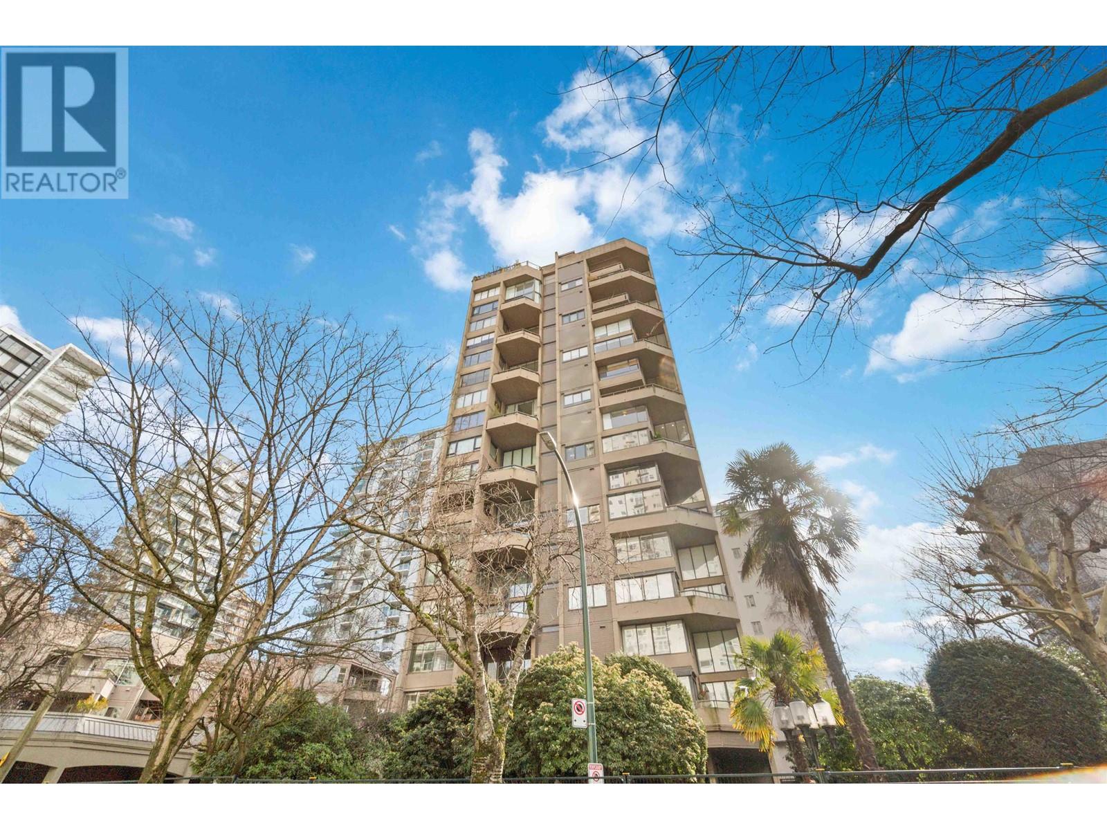 Listing Picture 2 of 40 : 802 1236 BIDWELL STREET, Vancouver / 溫哥華 - 魯藝地產 Yvonne Lu Group - MLS Medallion Club Member