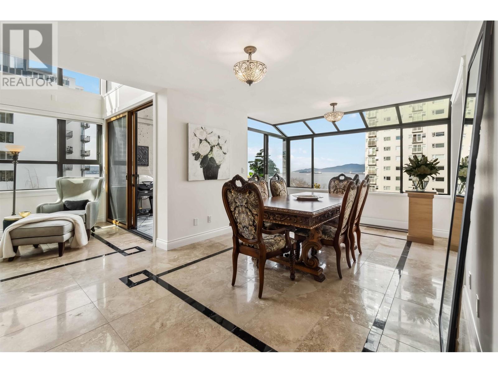 Listing Picture 9 of 40 : 802 1236 BIDWELL STREET, Vancouver / 溫哥華 - 魯藝地產 Yvonne Lu Group - MLS Medallion Club Member