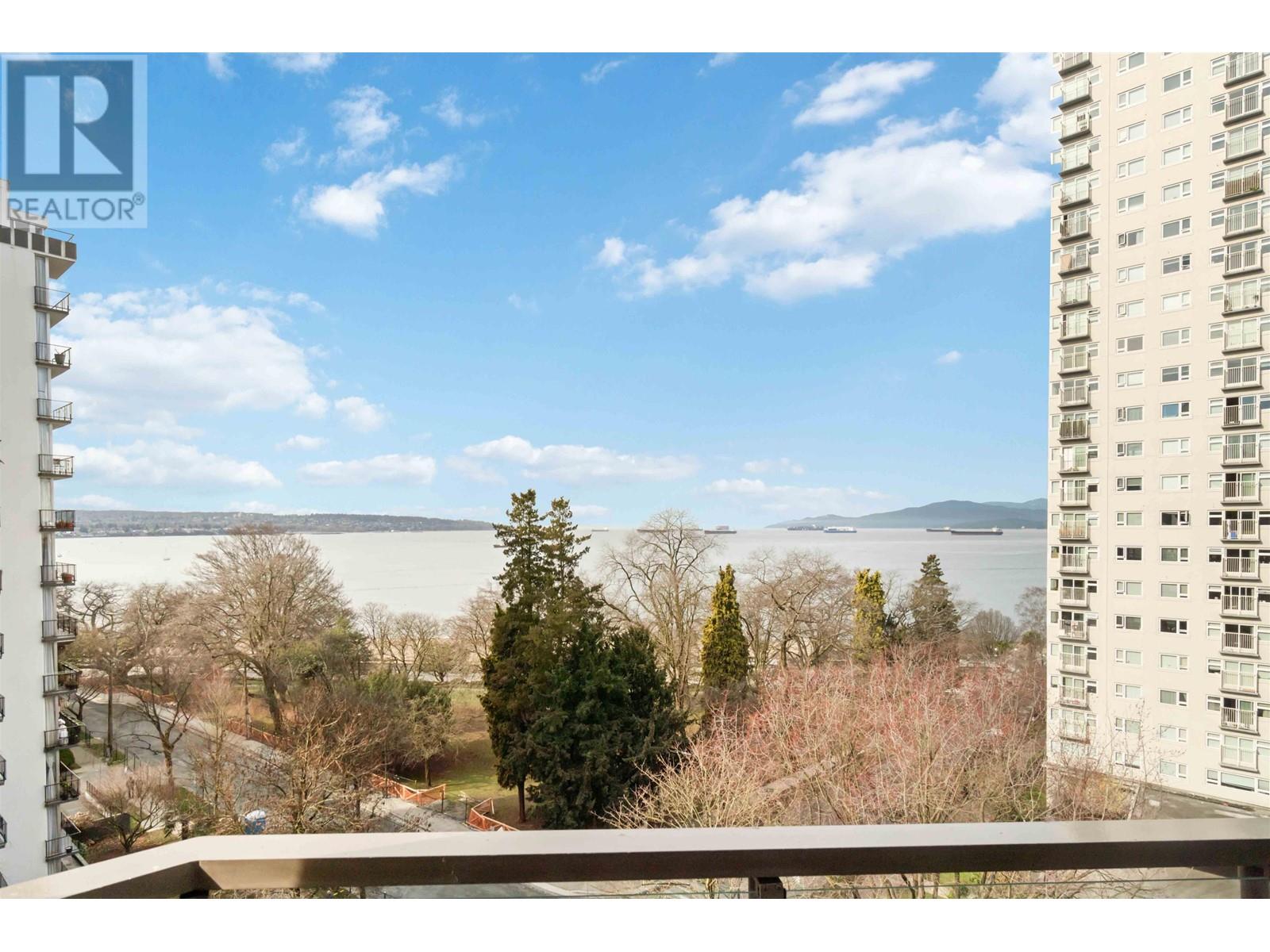 Listing Picture 35 of 40 : 802 1236 BIDWELL STREET, Vancouver / 溫哥華 - 魯藝地產 Yvonne Lu Group - MLS Medallion Club Member