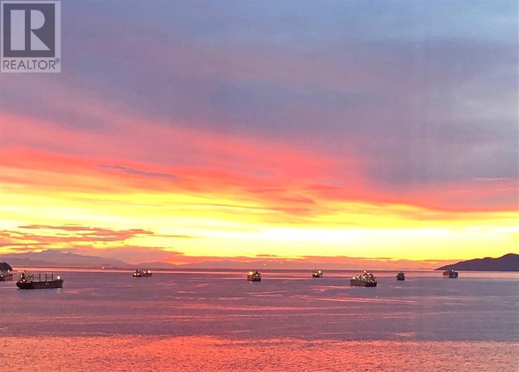 Listing Picture 38 of 40 : 802 1236 BIDWELL STREET, Vancouver / 溫哥華 - 魯藝地產 Yvonne Lu Group - MLS Medallion Club Member