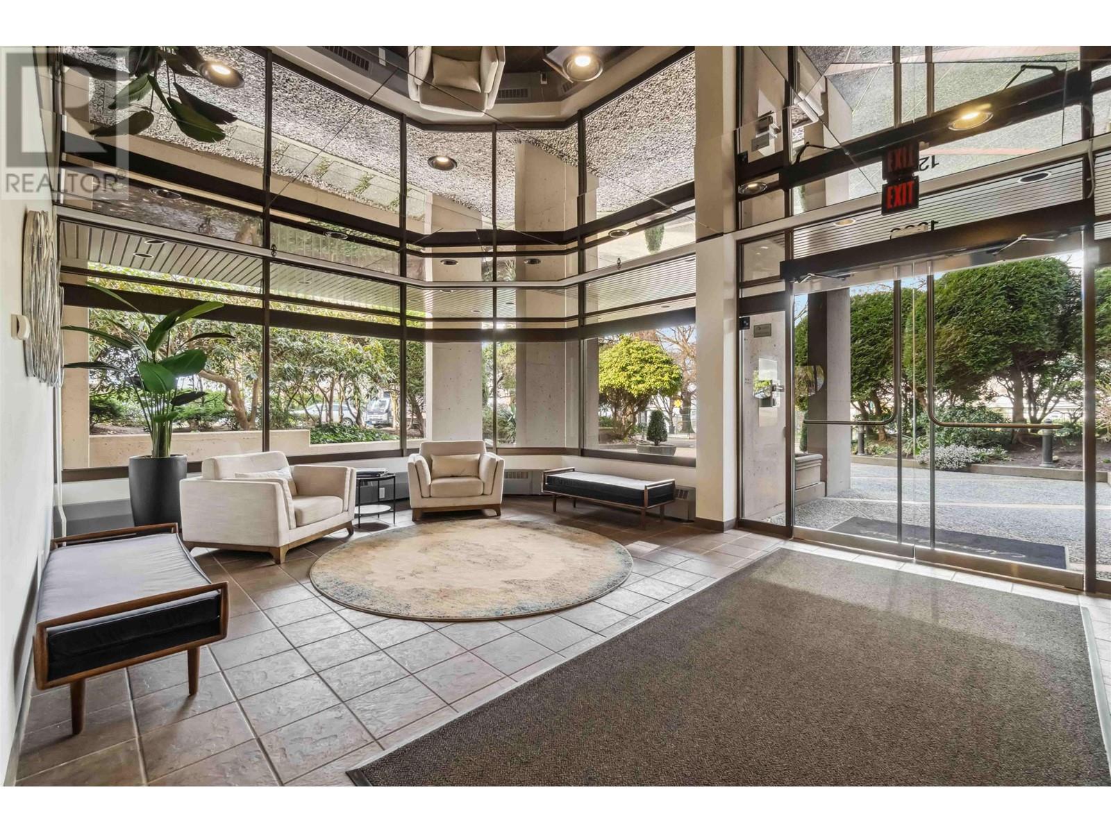 Listing Picture 36 of 40 : 802 1236 BIDWELL STREET, Vancouver / 溫哥華 - 魯藝地產 Yvonne Lu Group - MLS Medallion Club Member